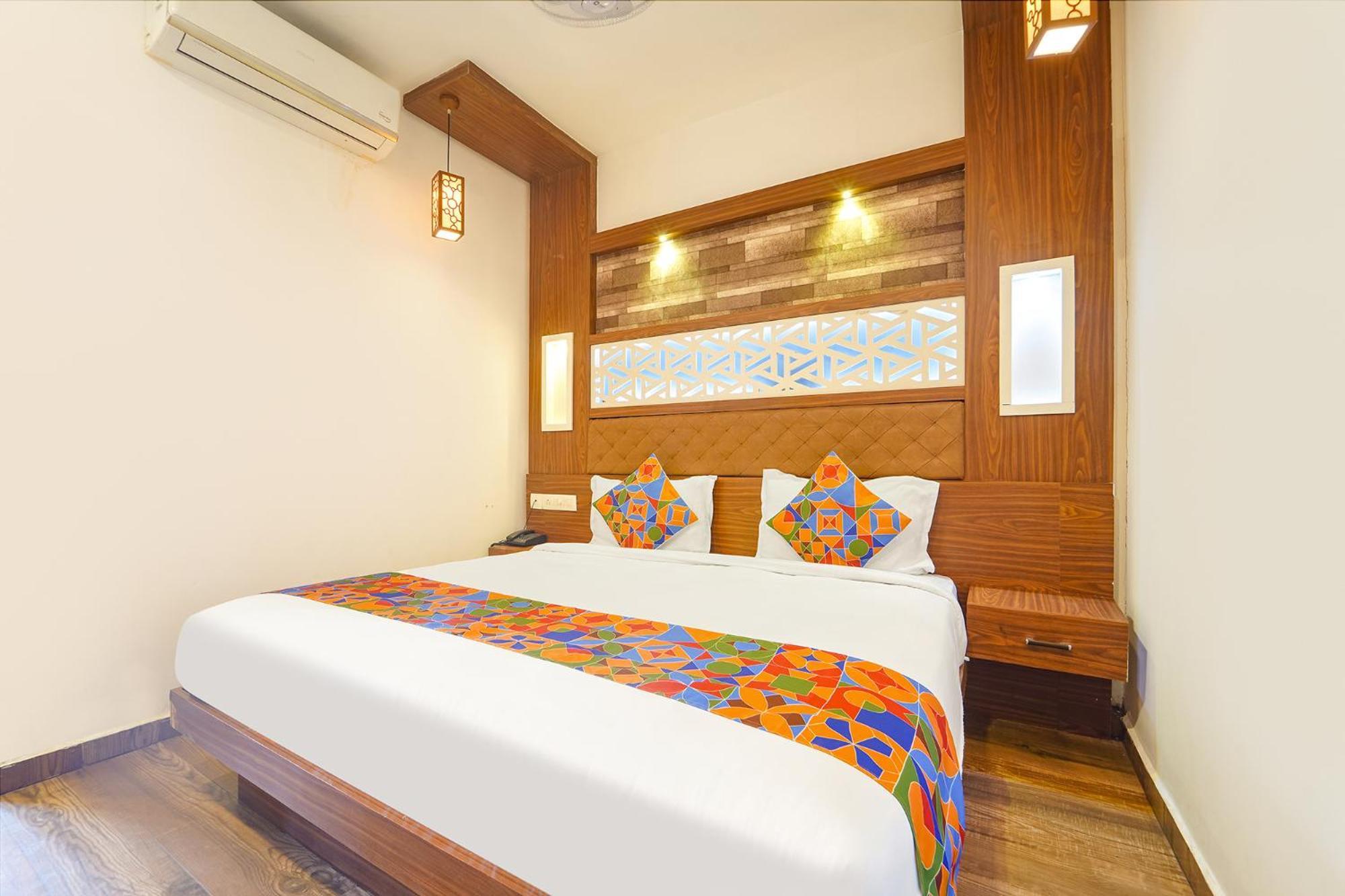 Fabhotel Qube - 800M From Ernakulam Junction South Railway Station Kochi Exterior foto