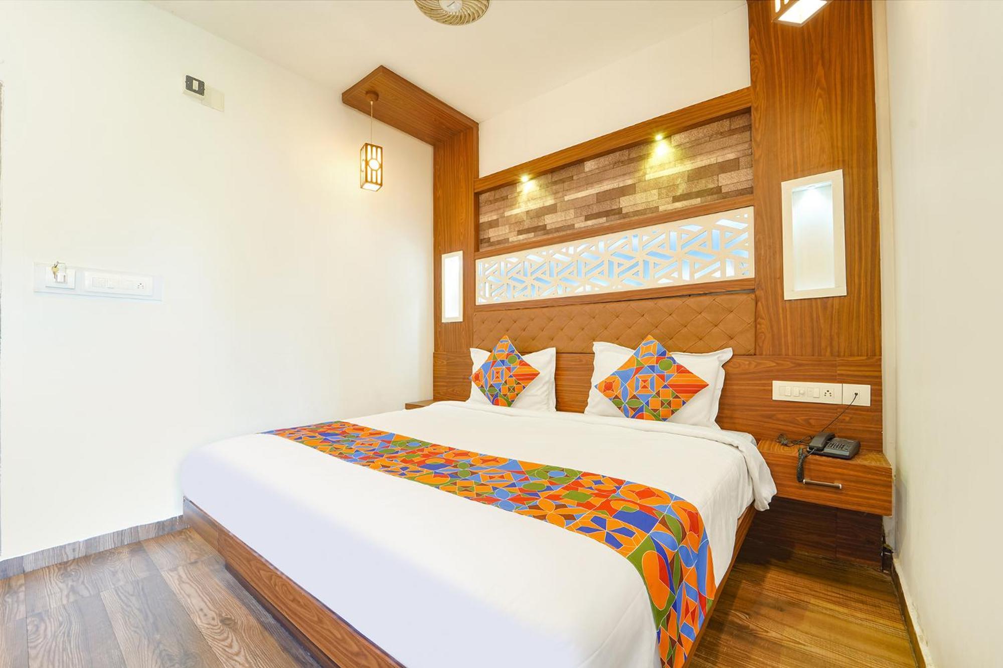 Fabhotel Qube - 800M From Ernakulam Junction South Railway Station Kochi Exterior foto