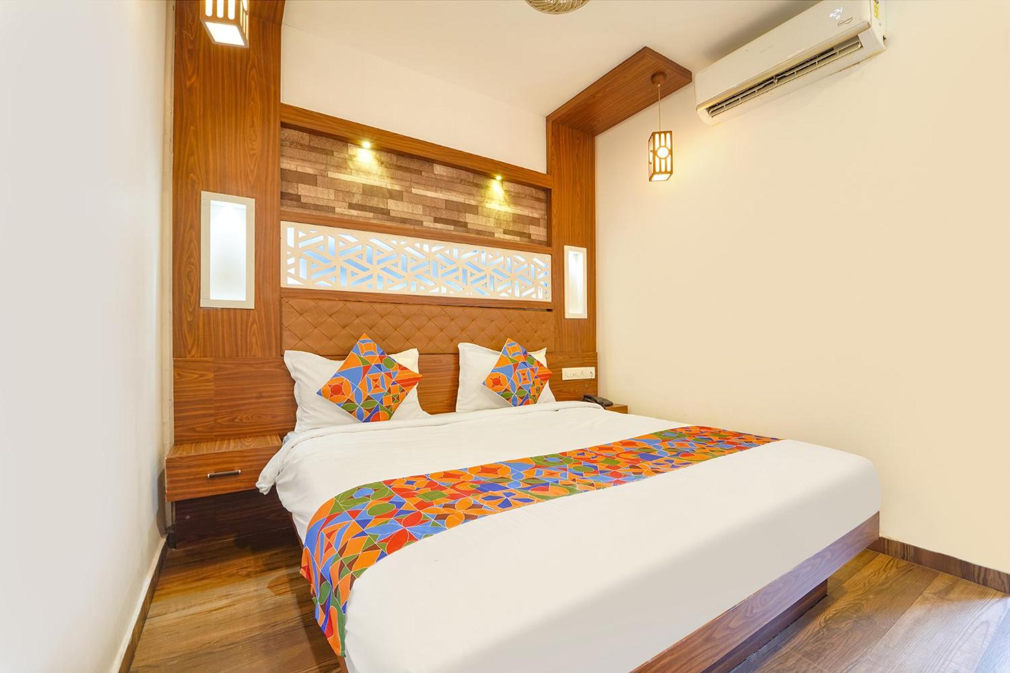 Fabhotel Qube - 800M From Ernakulam Junction South Railway Station Kochi Exterior foto